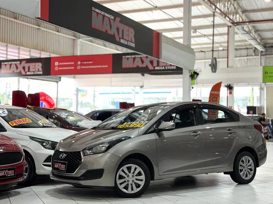 HYUNDAI HB20S 1.0 COMFORT PLUS 12V FLEX 4P MANUAL